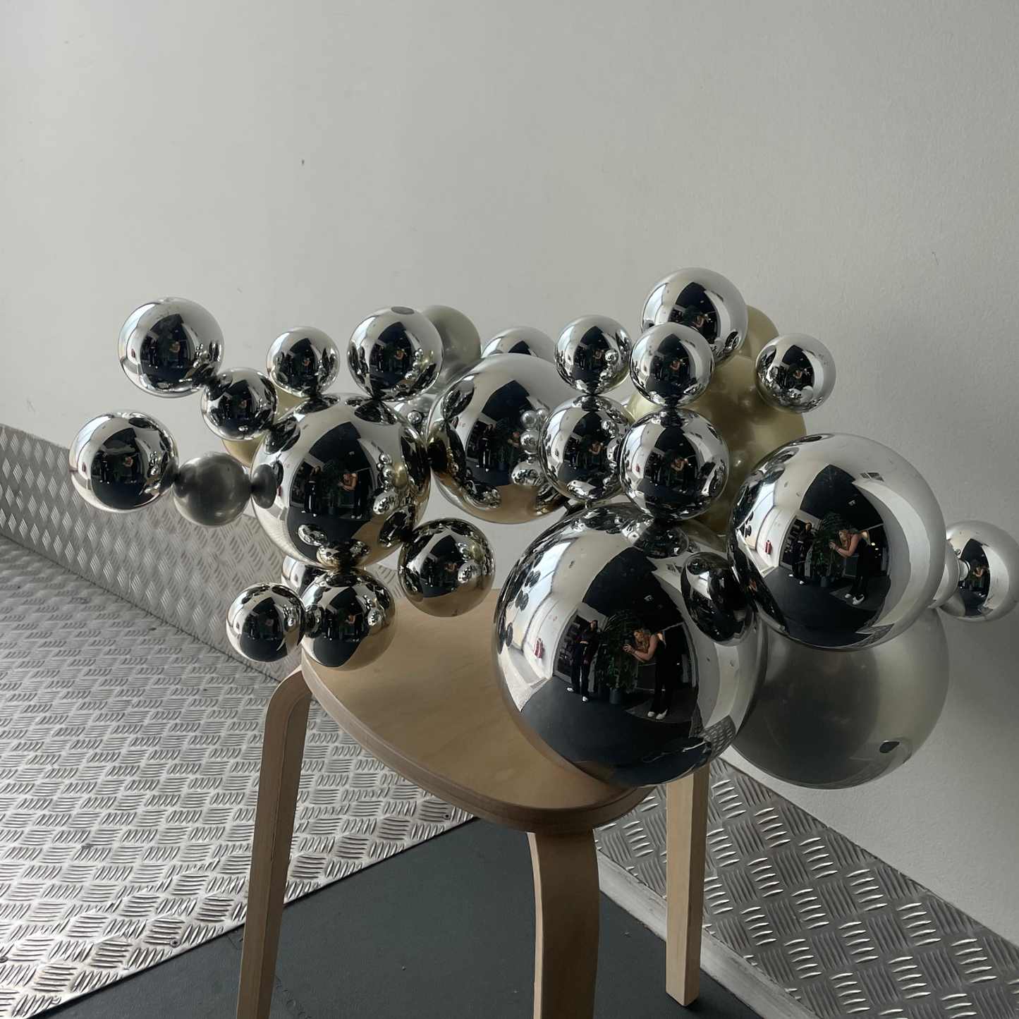 Structures boules décoratives (3 en stock)