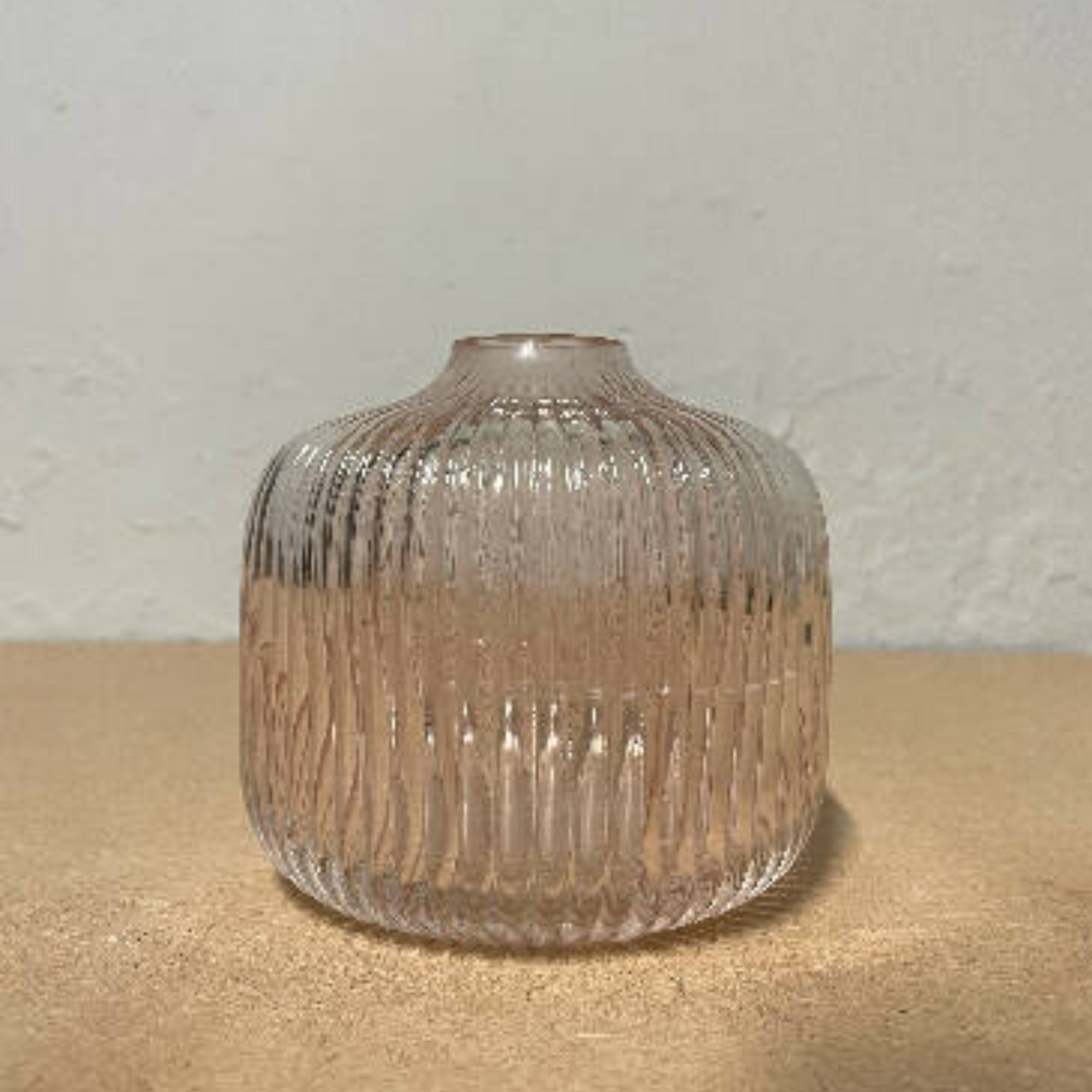Petit vase rose pâle