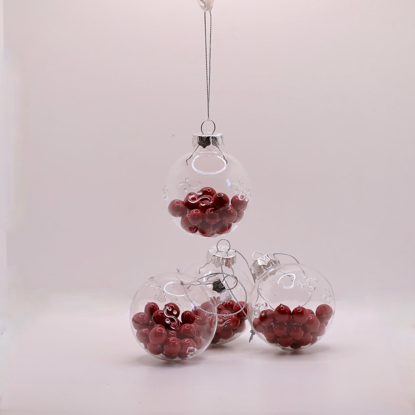 Lot de 4 jolies boules de Noël