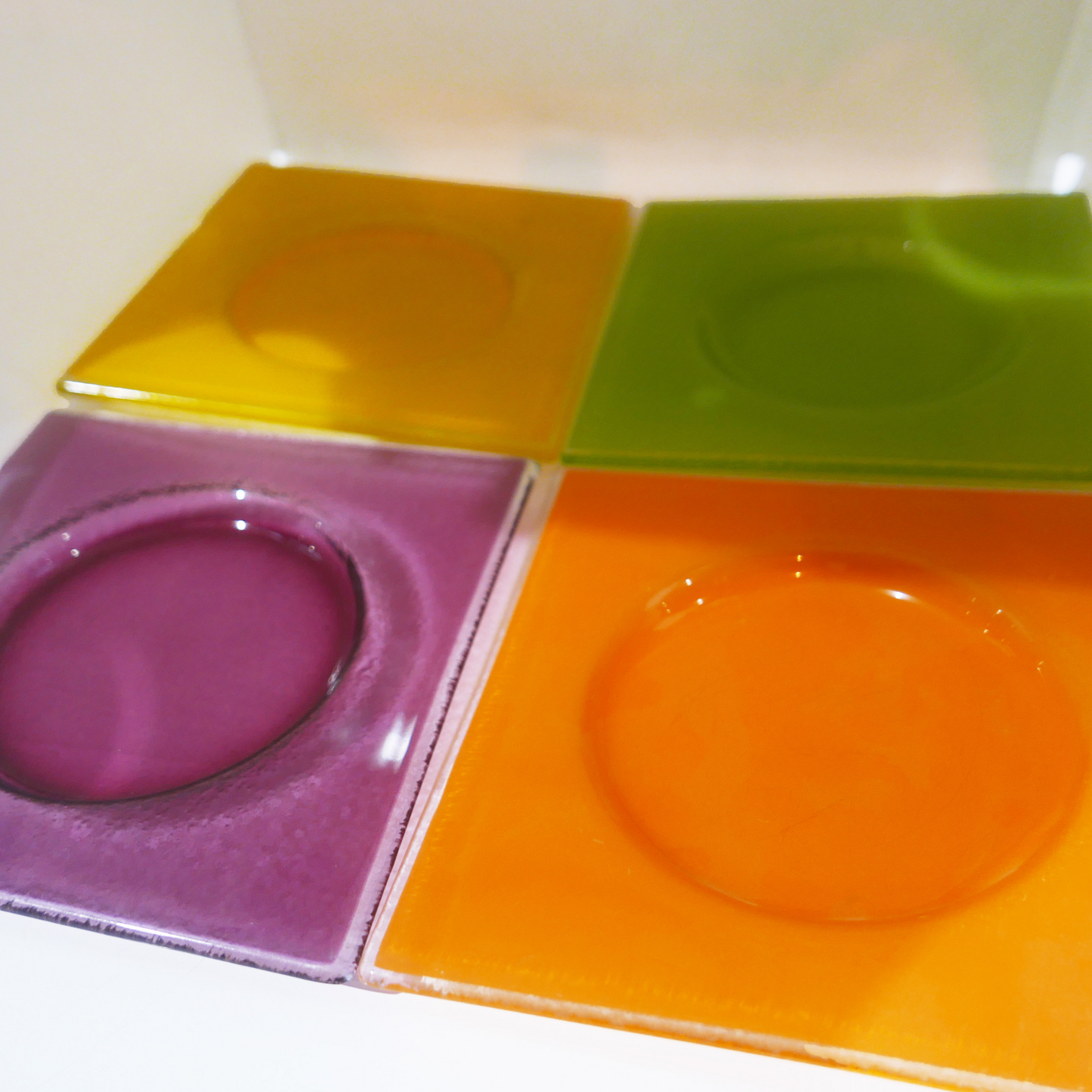 Lot de 20 assiettes cocktails jaune