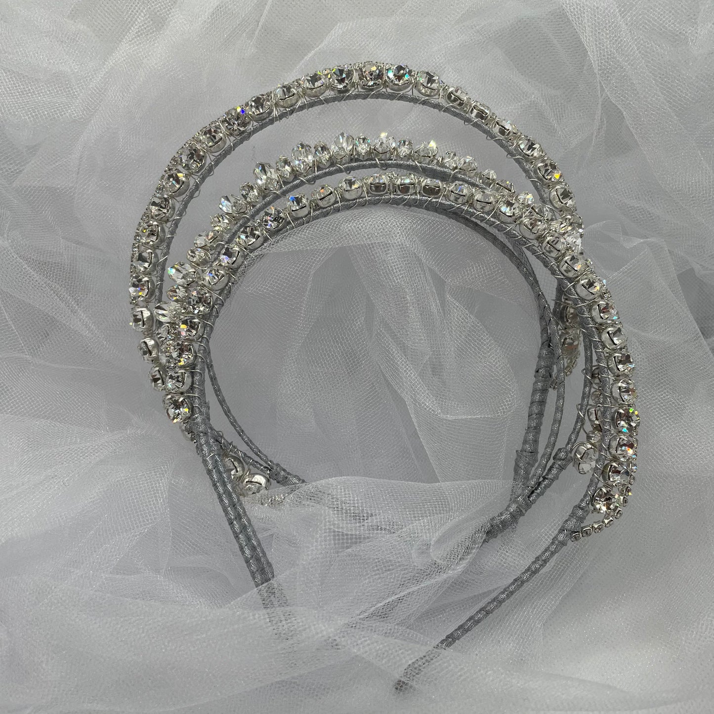 Serre-tête avec pierres brillantes effet diamant