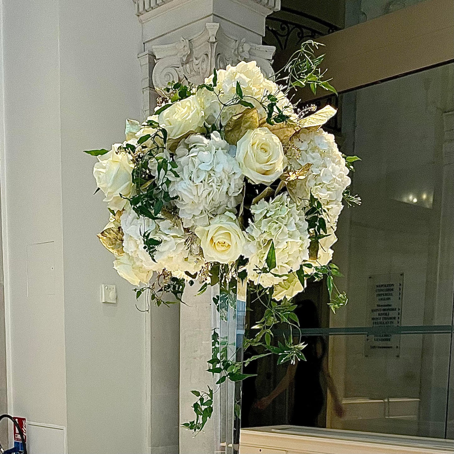 URGENT - Lot de 10 compositions florales blancs